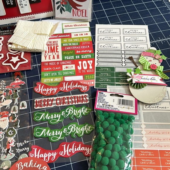 Christmas craft supply bundle - Picture 5 of 10